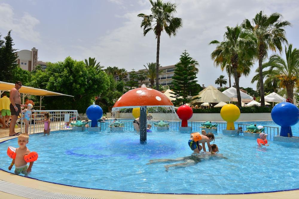 Otel Seaden Corolla 4*