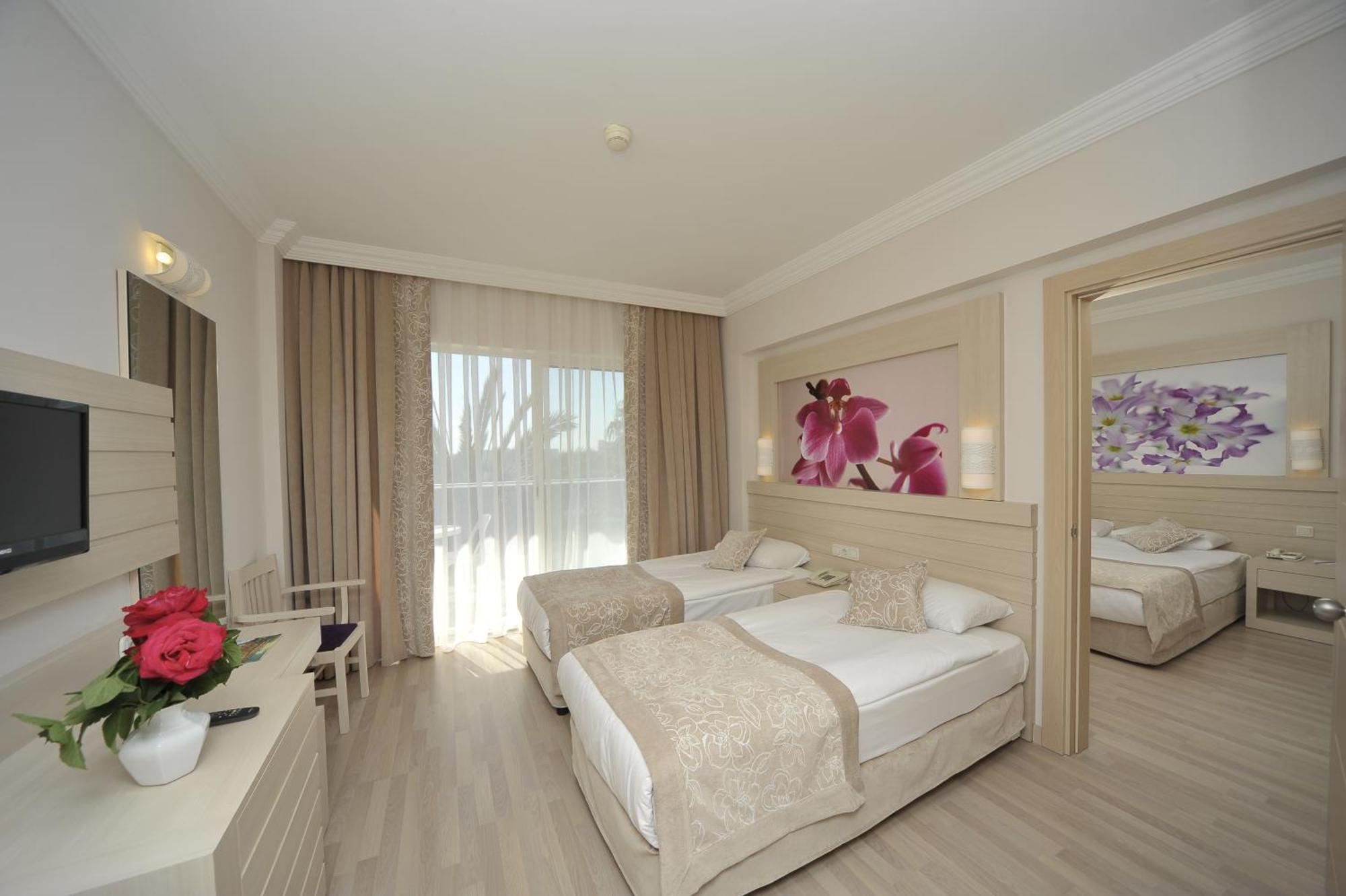 Otel Seaden Corolla 4*